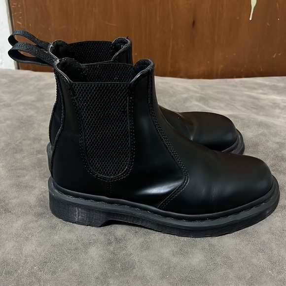 2976 Mono Smooth Leather Chelsea Boots - Dr. Martens - Picture 3 of 4